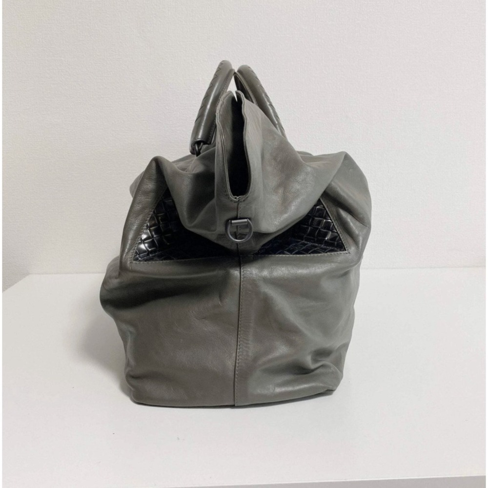 BOTTEGA VENETA Intrecciato Grey Boston Bag - Picture 3 of 16
